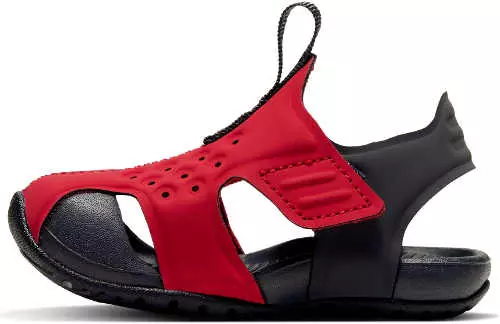 Червени детски сандали Nike с велкро